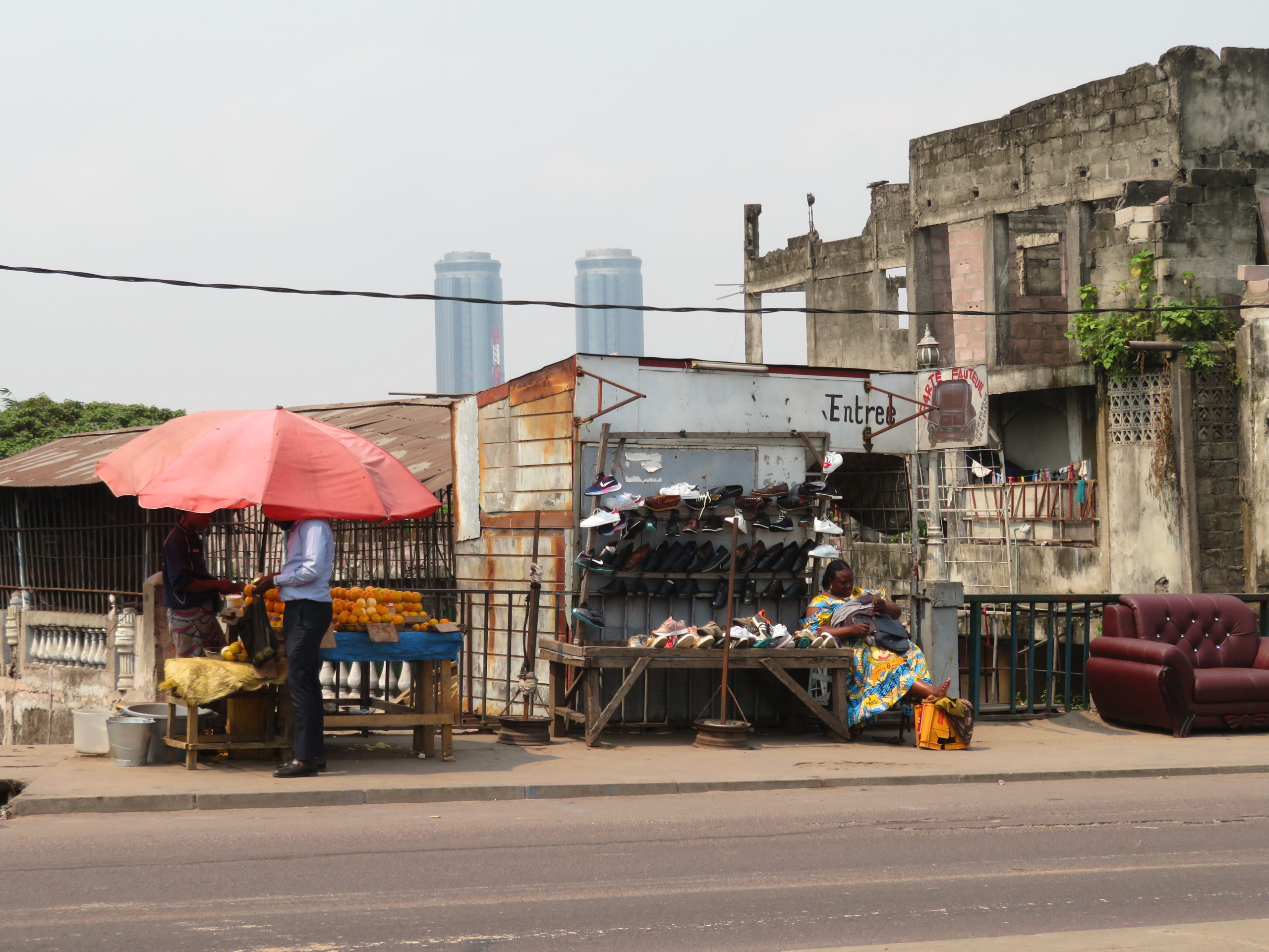 Street trading in the Congo