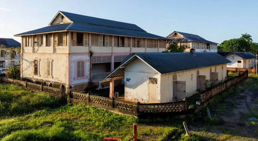 Photo of the Maison des Projets in Saint-Laurent-du-Maroni